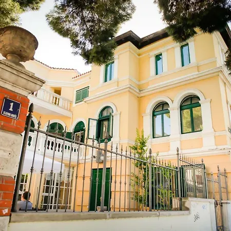Petini Apartment